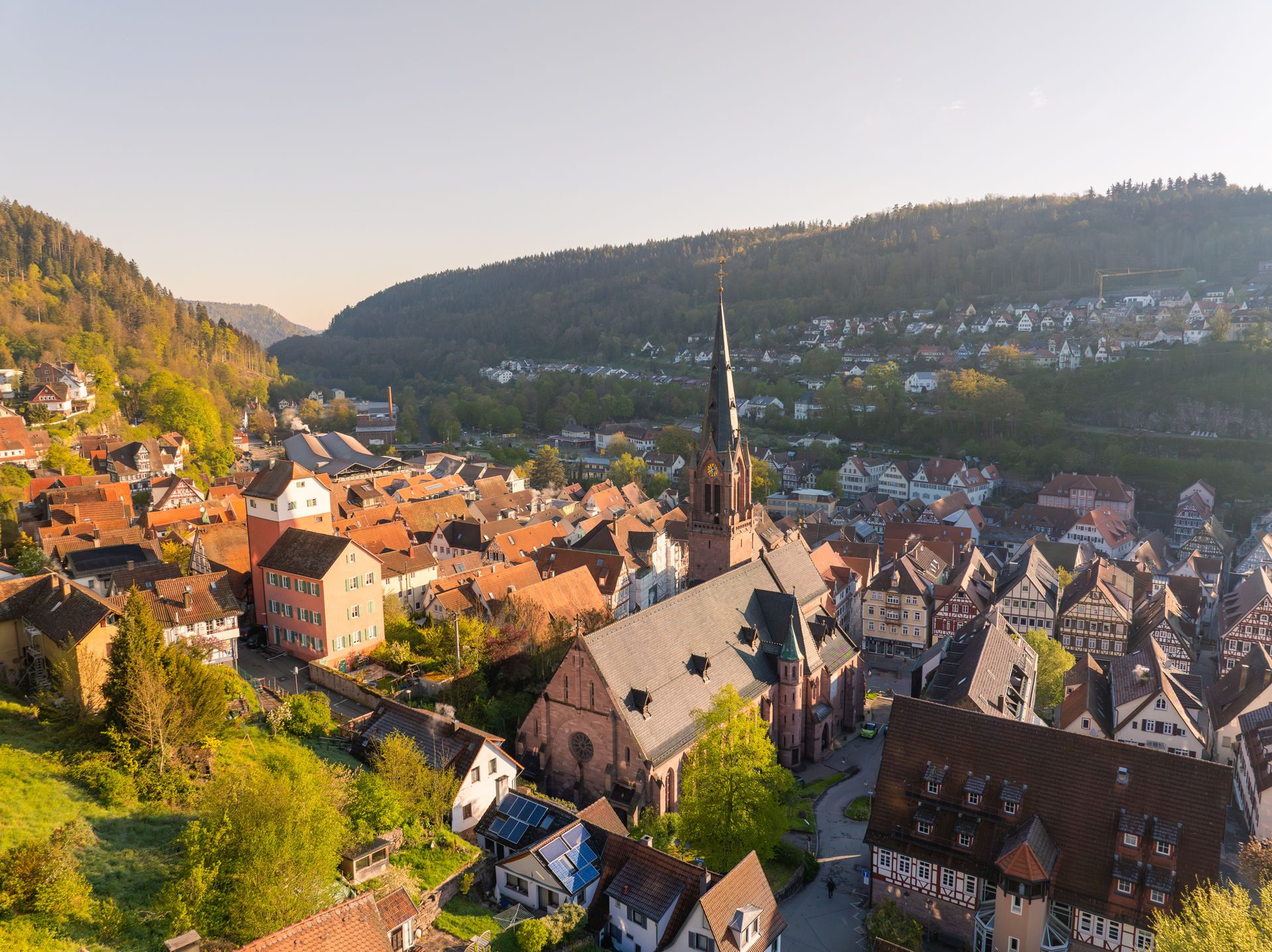 Die Calwer Altstadt mit Stadtkirche von oben